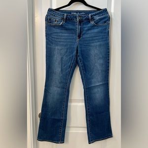 Old Navy Mid-Rise Kicker Bootcut Jeans, Size 10 SHORT